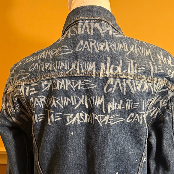 Levis Limited Edition Handmaids Tale Ex-Boyfriend Denim Trucker Jacket  Sz S - Picture 10 of 12